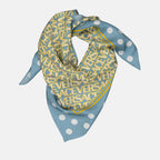 Écharpes, foulards et gants Foulard triangle Versace Allover Versace Bleu Femme