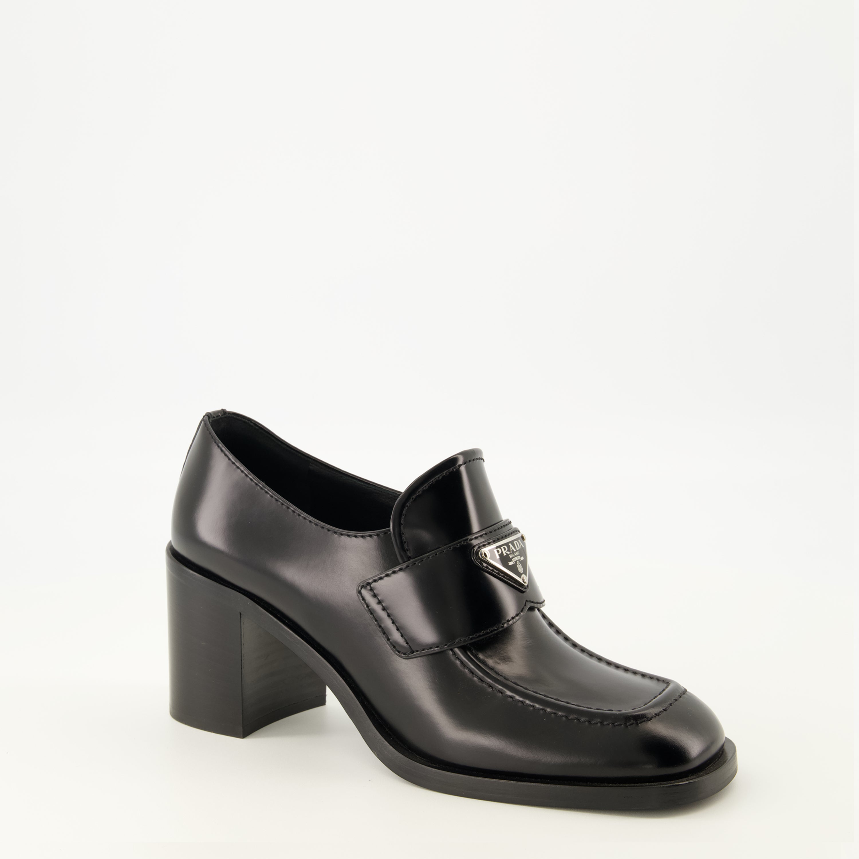 Loafer Mocassins à talon Prada Schwarz Femme