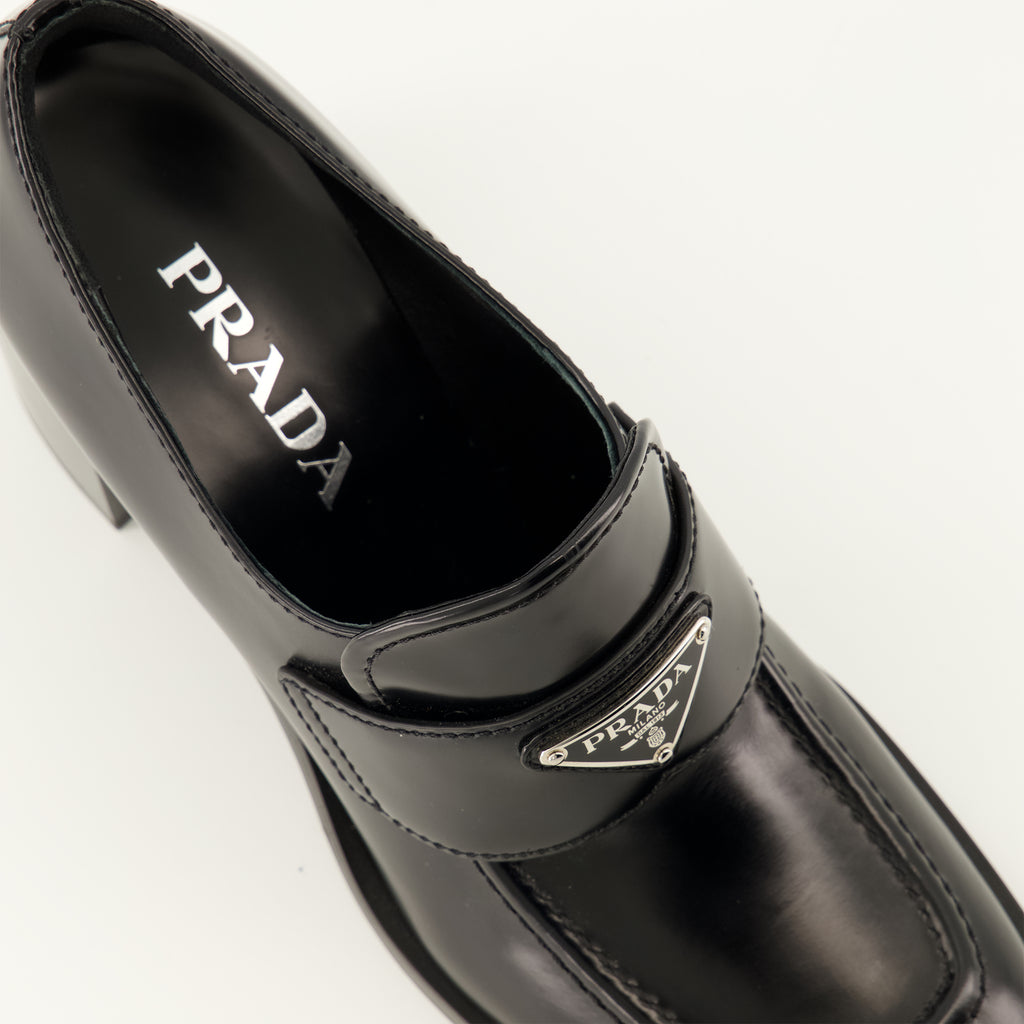 Loafer Mocassins à talon Prada Schwarz Femme