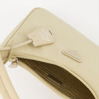 Sacs à main et épaule Sac Re-Edition 2000 Prada Beige Femme