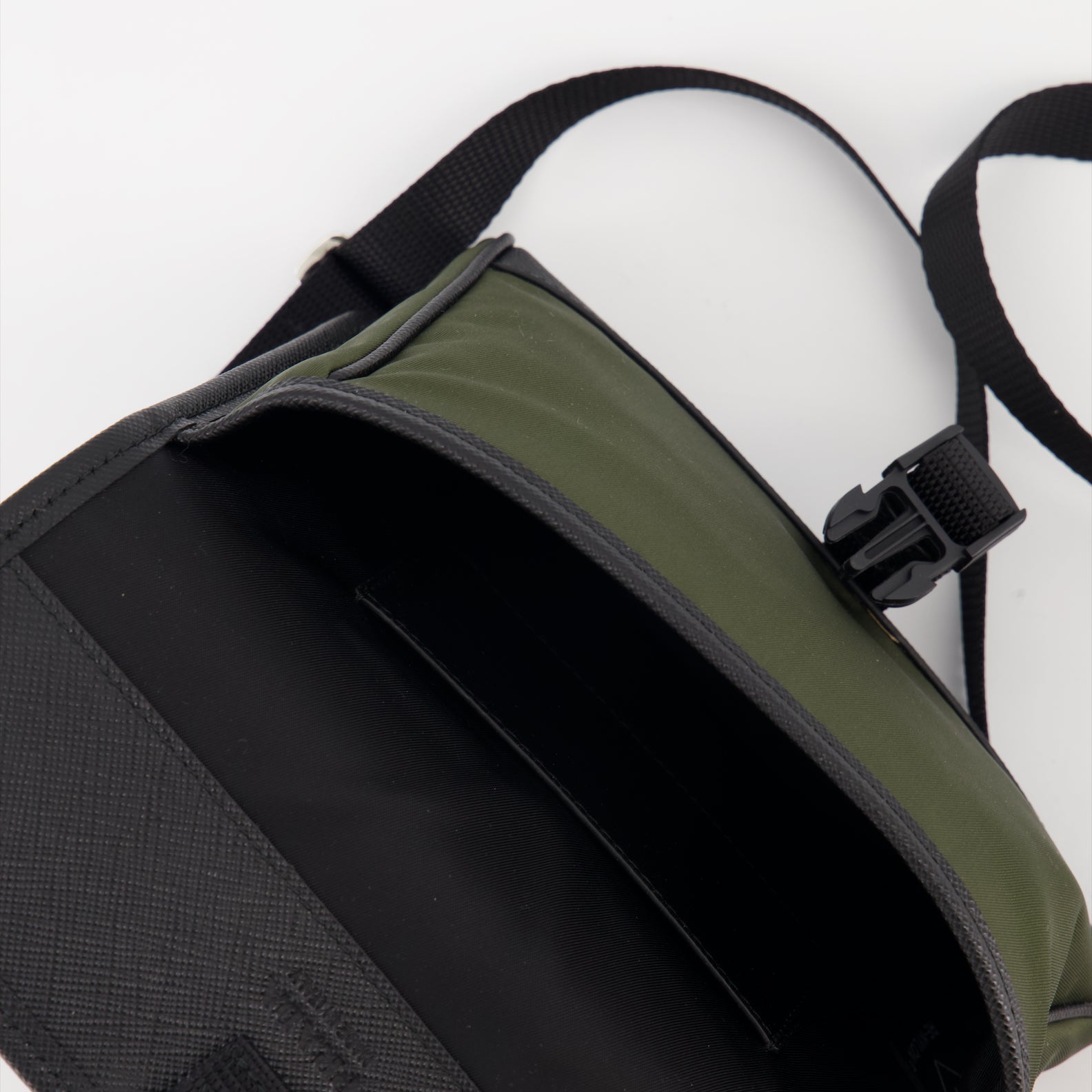 Crossbody bags Pouch in Re-Nylon and Saffiano leather Prada Green Man