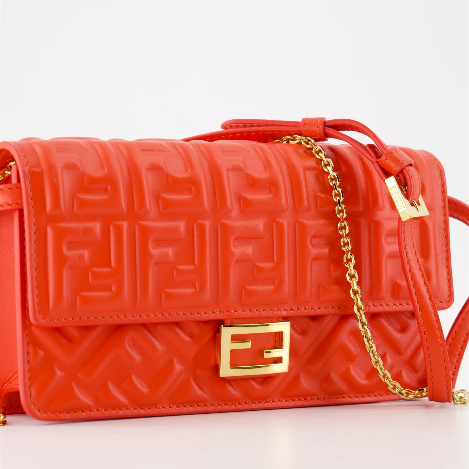 Crossbody bags Portefeuille à chaîne Baguette Fendi Red Femme