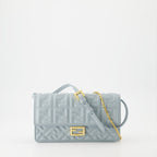 Crossbody bags Portefeuille à chaîne Baguette Fendi Blue Femme