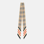 Écharpes, foulards et gants Foulard à carreaux Burberry Beige Femme