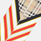 Écharpes, foulards et gants Foulard à carreaux Burberry Beige Femme