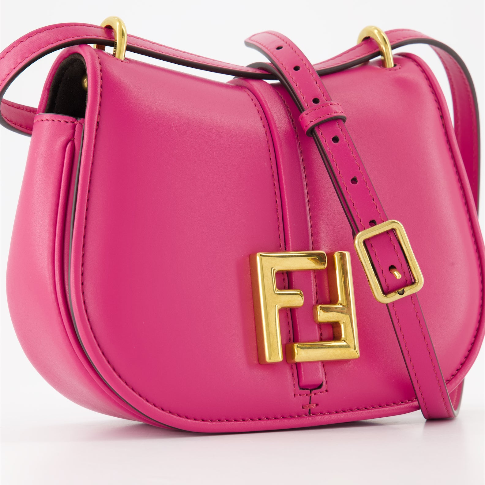 クロスボディバッグ さあ、ミニバッグ Fendi ピンク 女性