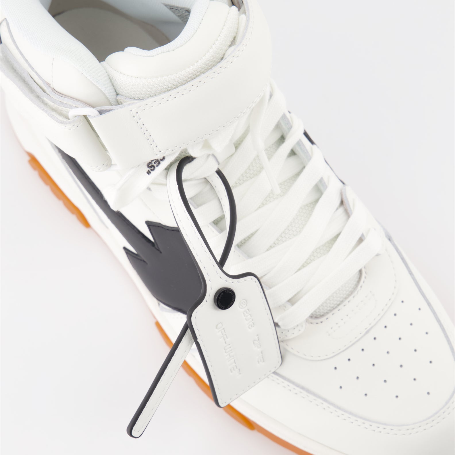 スニーカー Out Of Office ハイトップ スニーカー Off-White 白 男