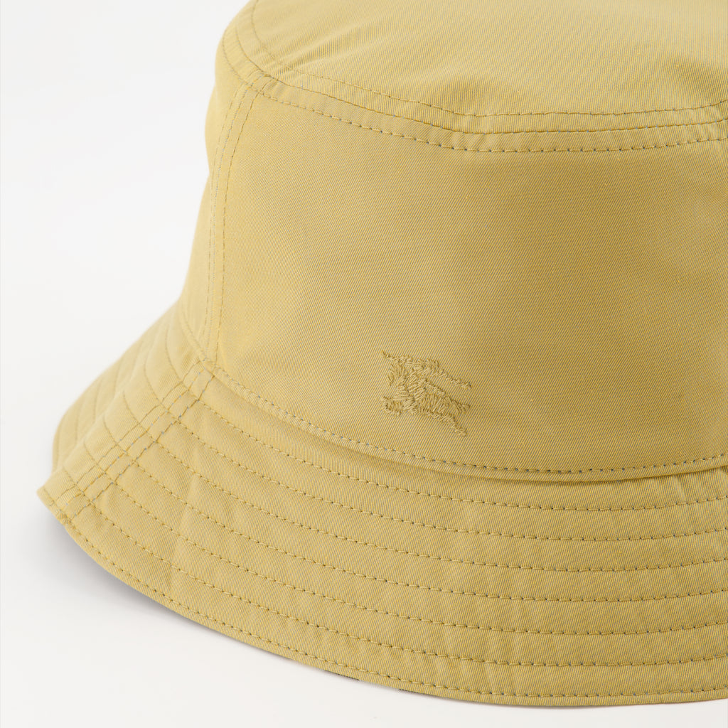 Gorras, sombreros y gorros Bob EKD cavalier réversible Burberry Beige Unisexo