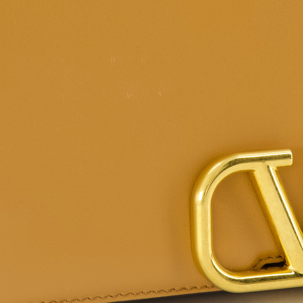 Sacs bandoulière Bolso VLogo Marrón Valentino Garavani Marron Femme