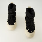 Image of the Moncler Altive Mid Snow Boots for Men - Autumn-Winter 2025 Season - Detailed Top View