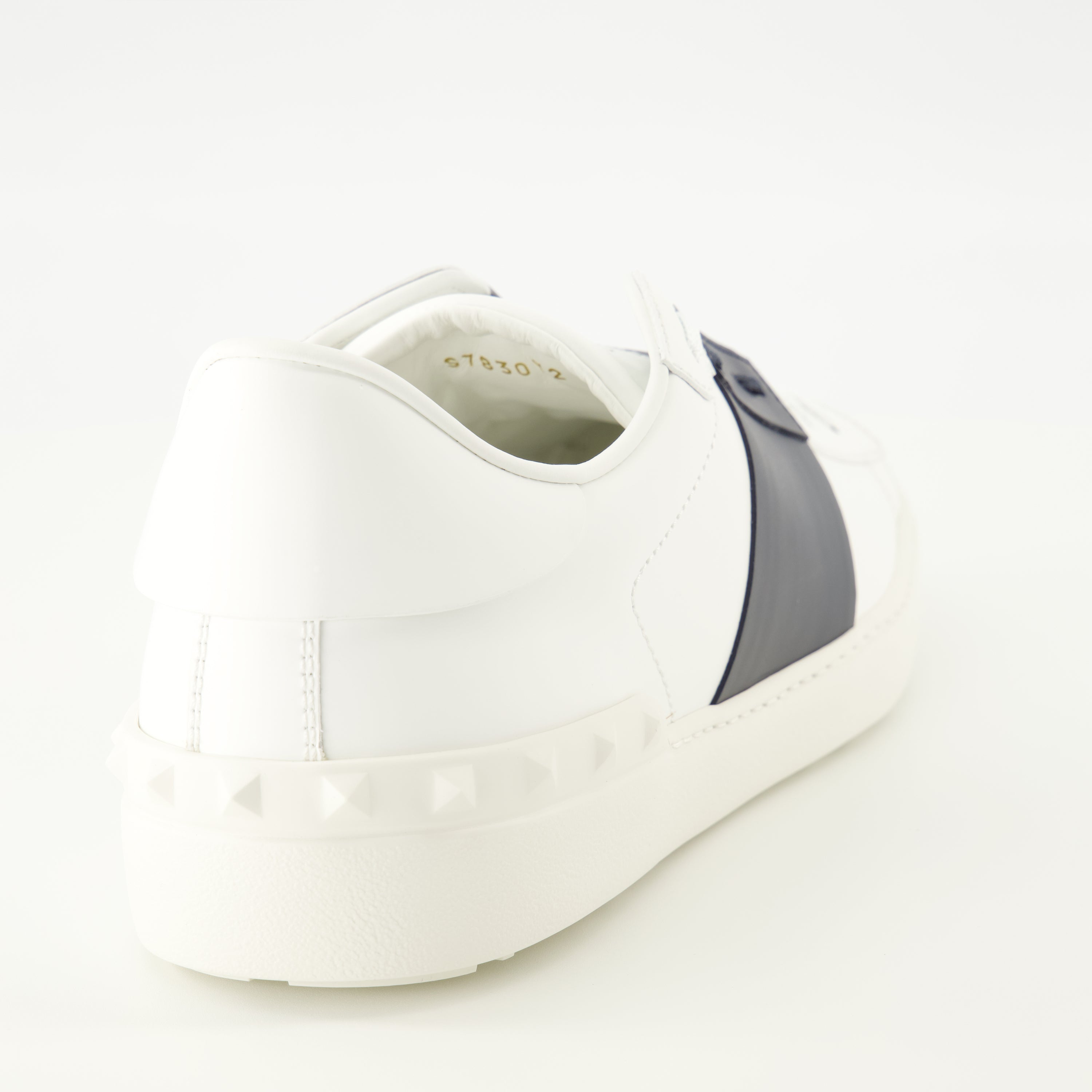 Immagine delle Sneakers Open di Valentino Garavani per Uomo - Stagione Autunno-Inverno 2025 - Vista posteriore