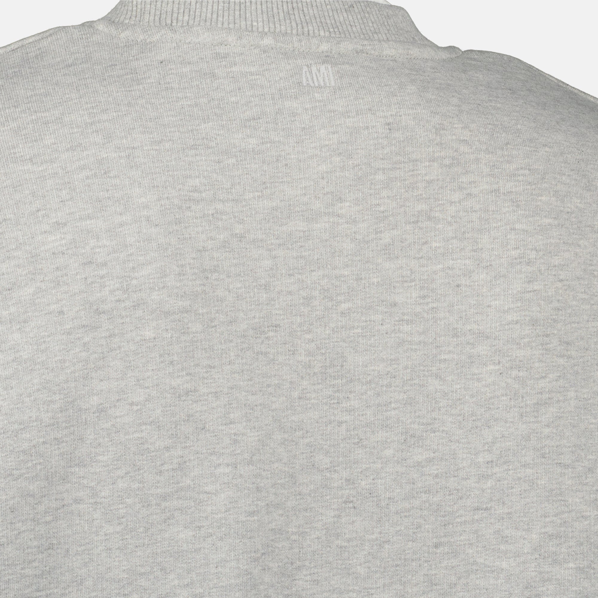 Bild des AMI-Herz-Sweatshirts der Marke Ami PARIS für Männer - Herbst-Winter 2025 - Detailansicht 6