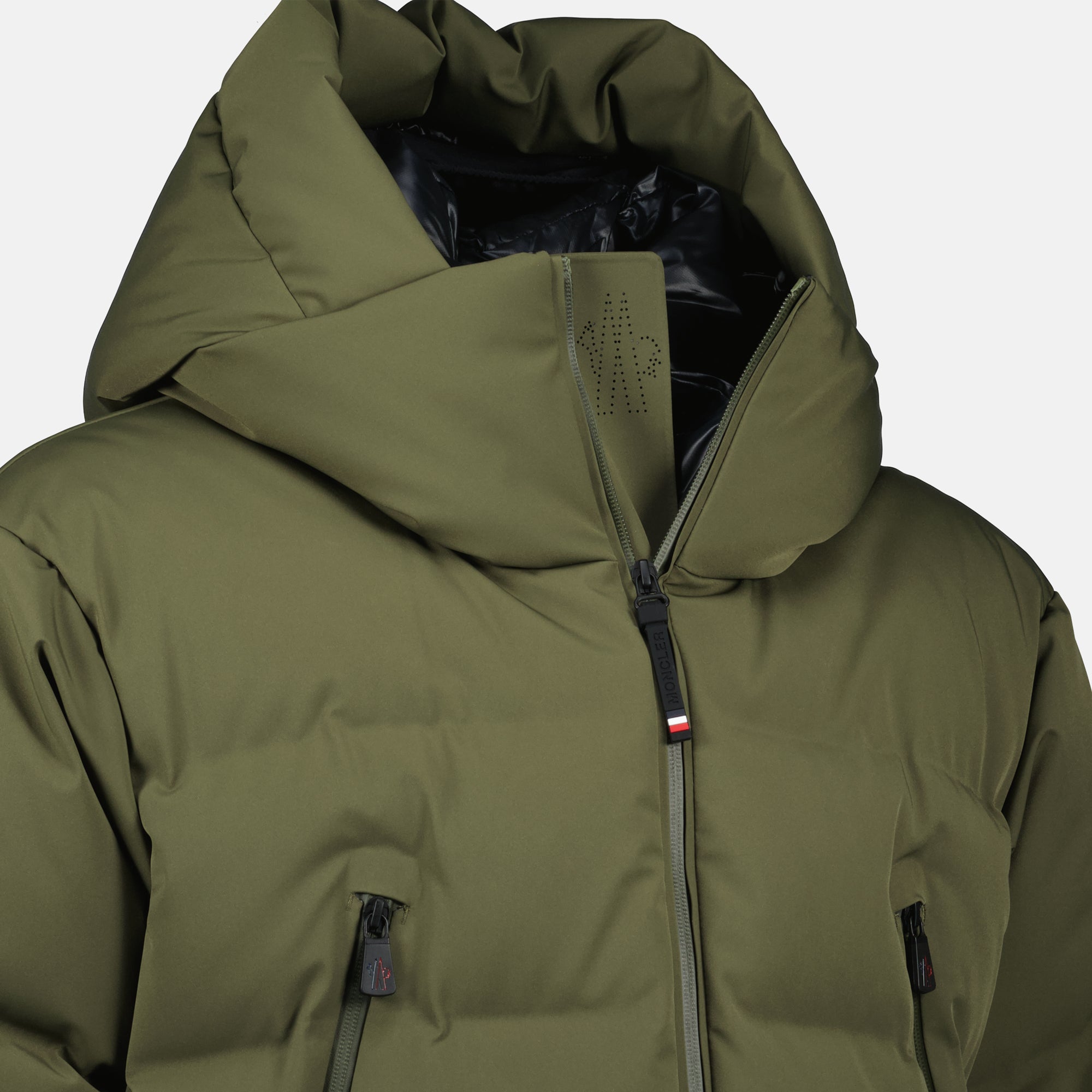 Imagem da parka de penas Fellberg da marca Moncler Grenoble para Homem - Outono-Inverno 2025 - Vista Detalhada_1