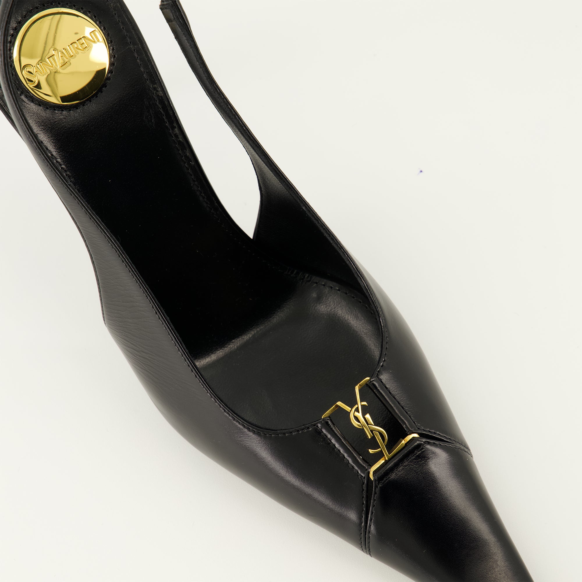 Imagem dos Sapatos de Salto Babylone da marca Saint Laurent para Mulher - Temporada Outono-Inverno 2025 - Vista detalhada de cima