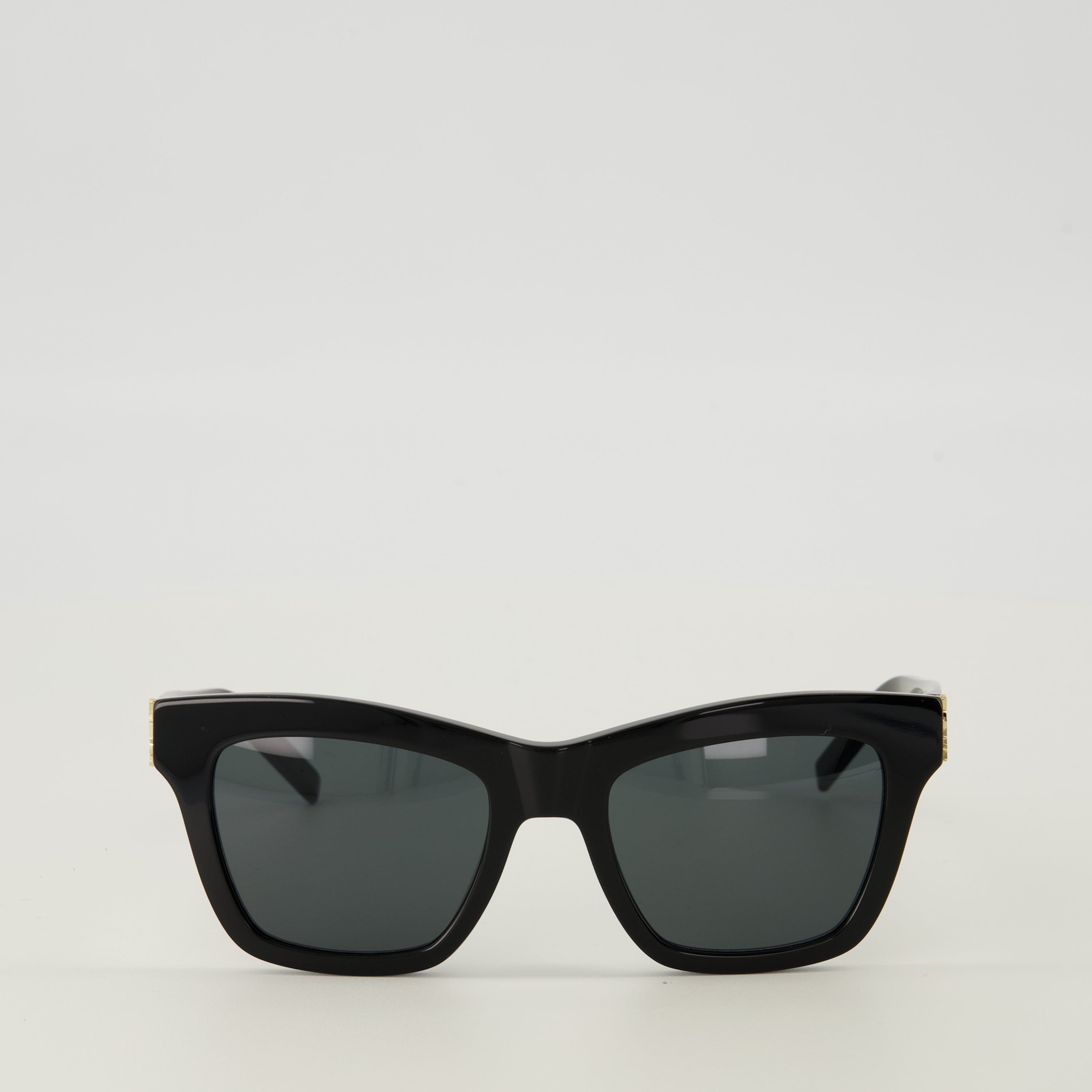 Image de l'article Lunettes de soleil M156 noir de la marque Saint Laurent pour Femme - Saison Printemps-Été 2026 - Vue de Face