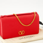 Petite maroquinerie Portafoglio a catena VLogo in pelle rossa Valentino Garavani Rouge Femme
