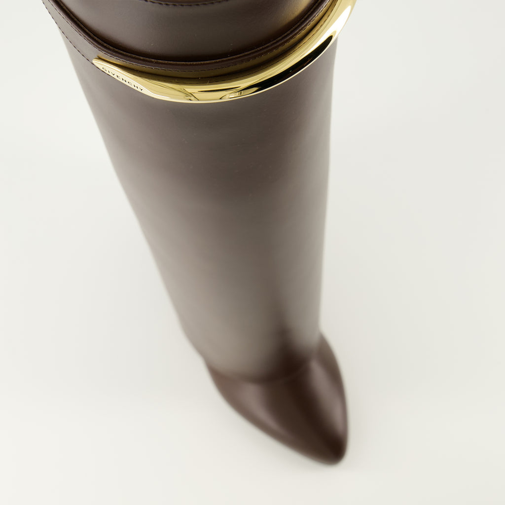 Image de l'article Bottes Shark en cuir marron de la marque Givenchy pour Femme - Saison Printemps-Été 2026 - Vue détaillée de haut