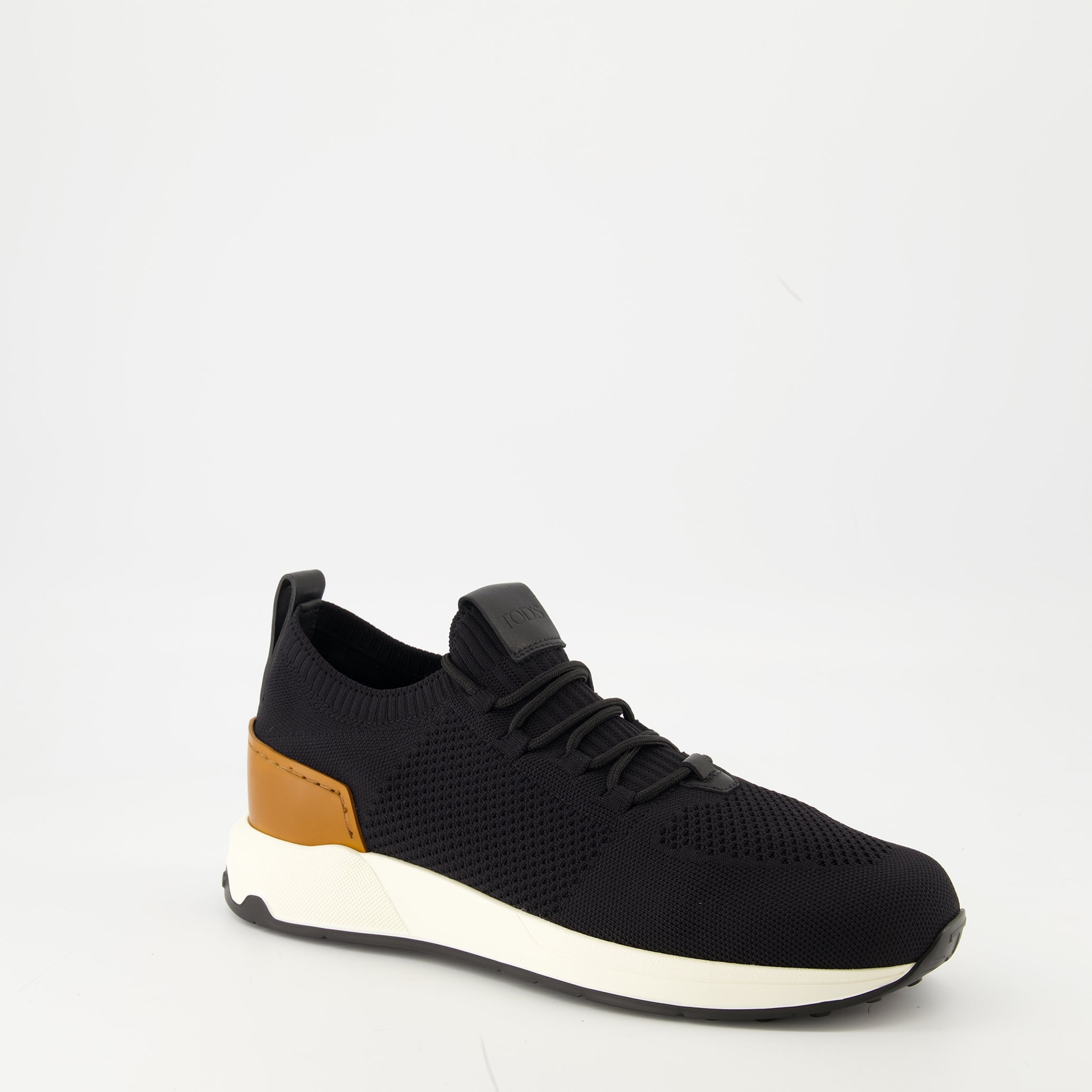 Image de l'article Baskets Socks de la marque Tod's pour Homme - Saison Automne-Hiver 2025 - Vue trois quarts avant droite