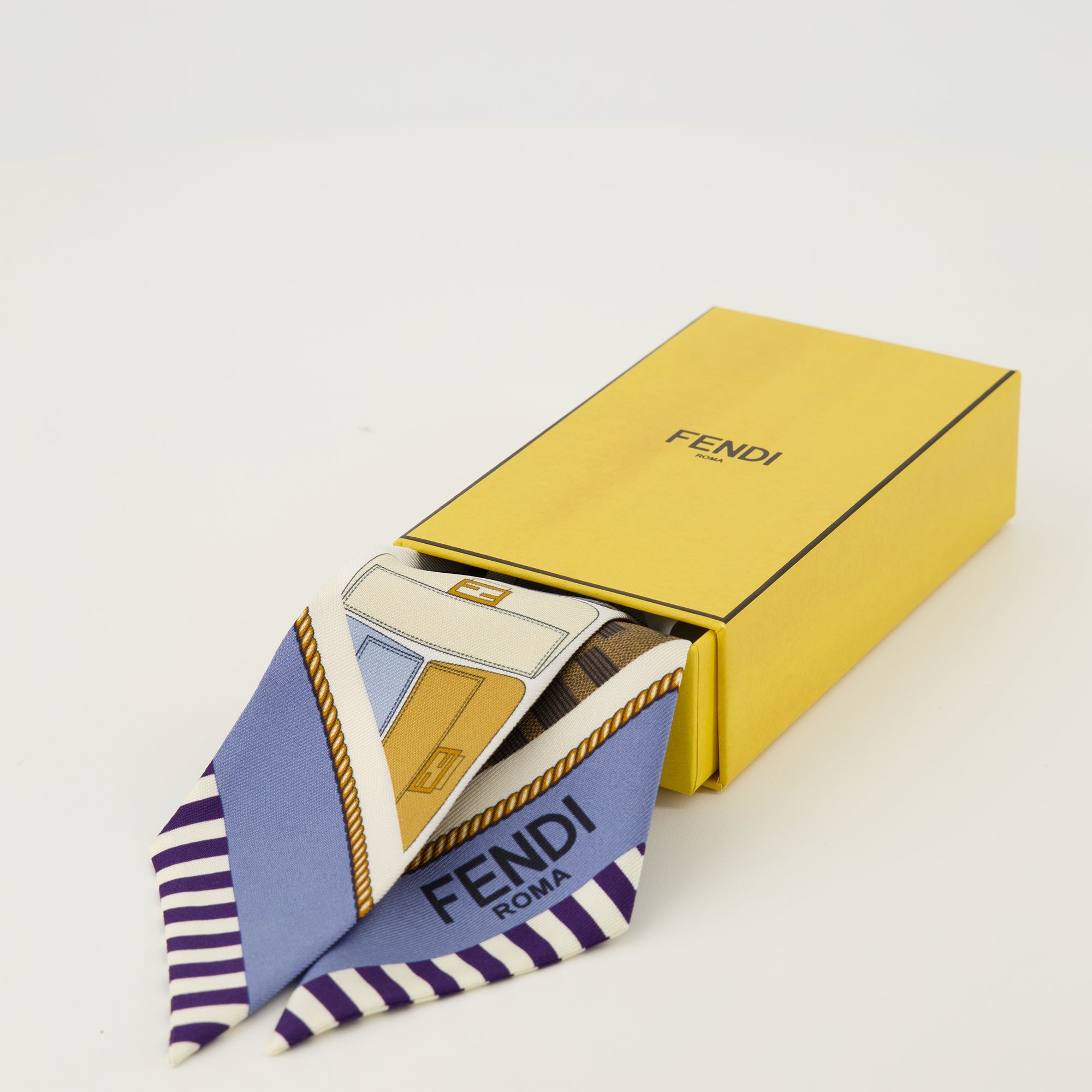 Image de l'article Bandeau en soie multicolore de la marque Fendi pour Femme - Saison Printemps-Été 2026 - Vue détaillée_3