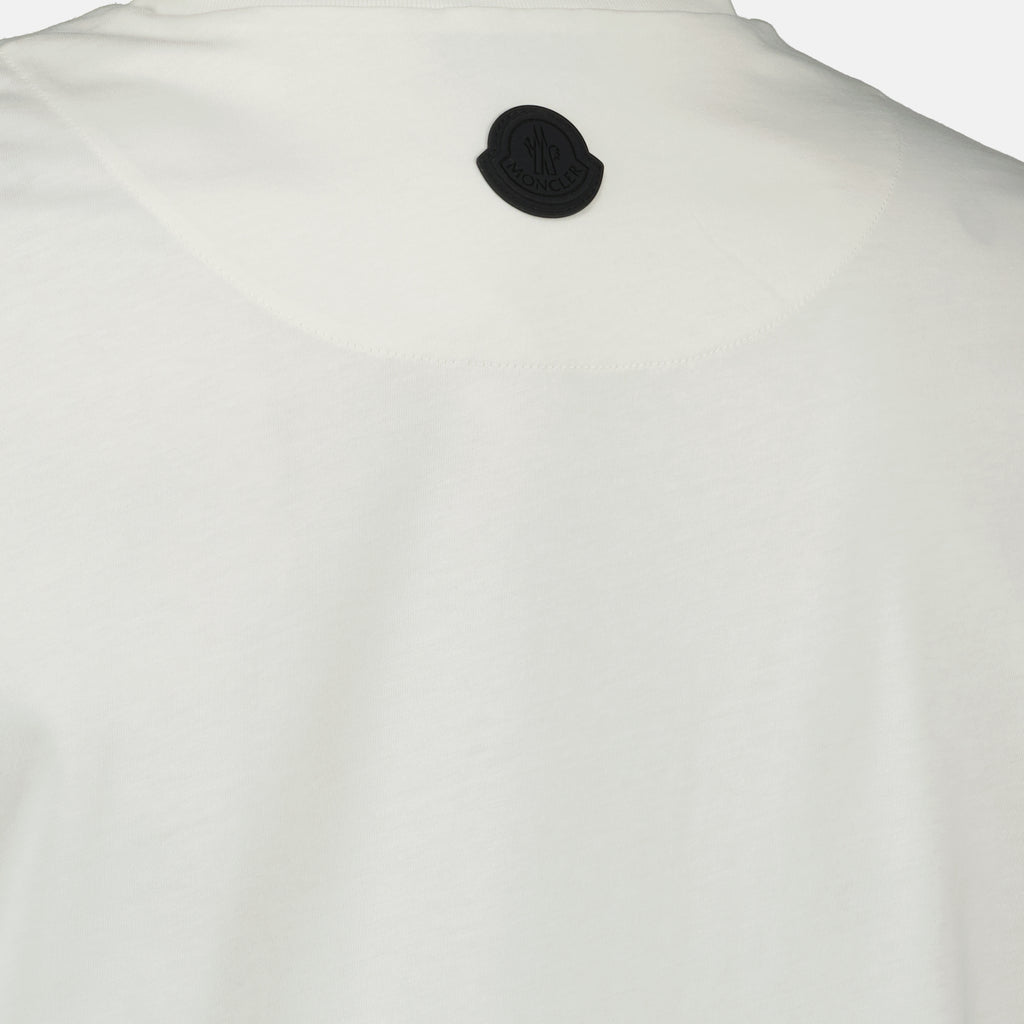 Image de l'article T-shirt logo tridimensionnel de la marque Moncler pour Homme - Saison Automne-Hiver 2025 - Vue détaillée_5