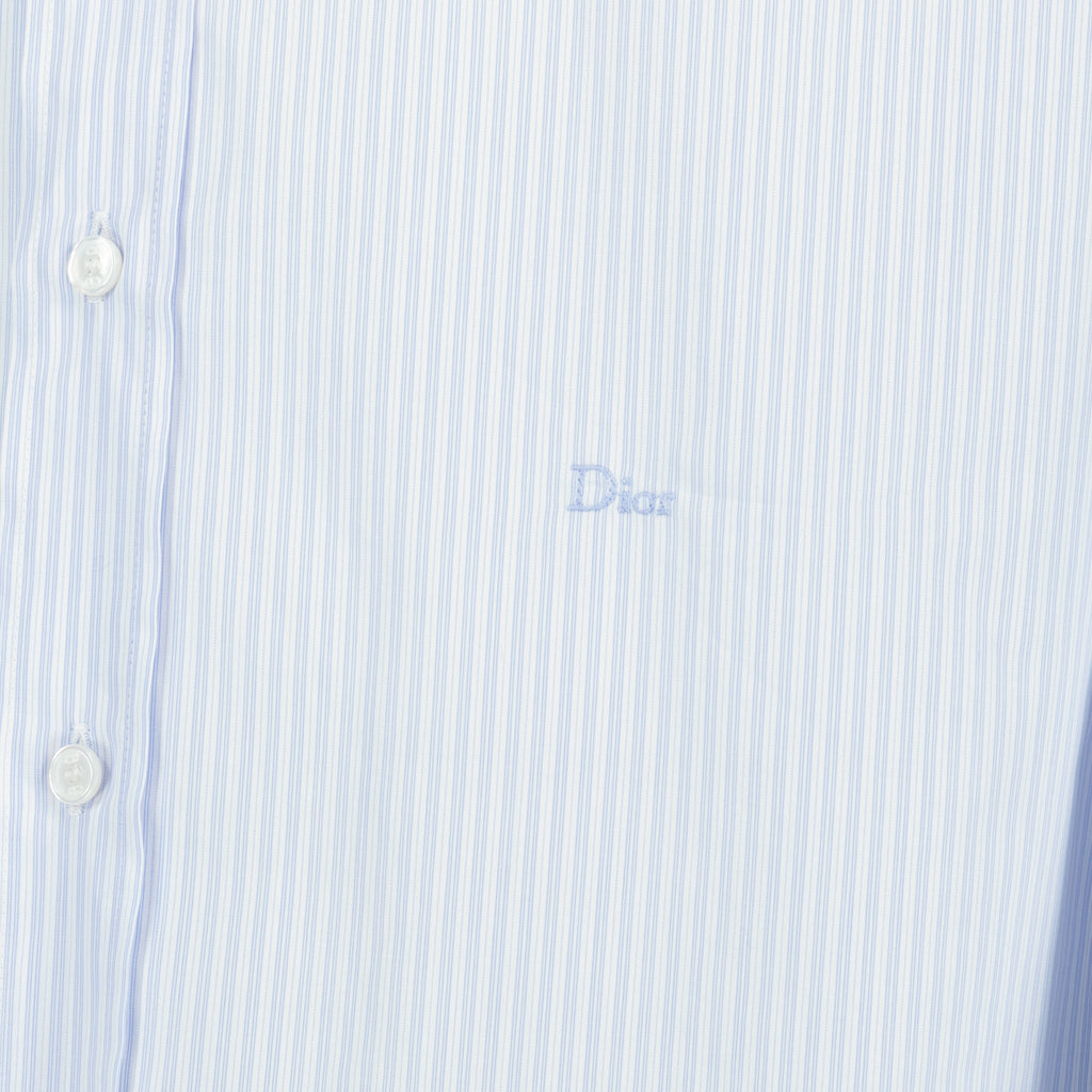 Image de l'article Chemise à rayures bleu clair en coton de la marque Dior pour Homme - Saison Printemps-Été 2026 - Vue détaillée_1