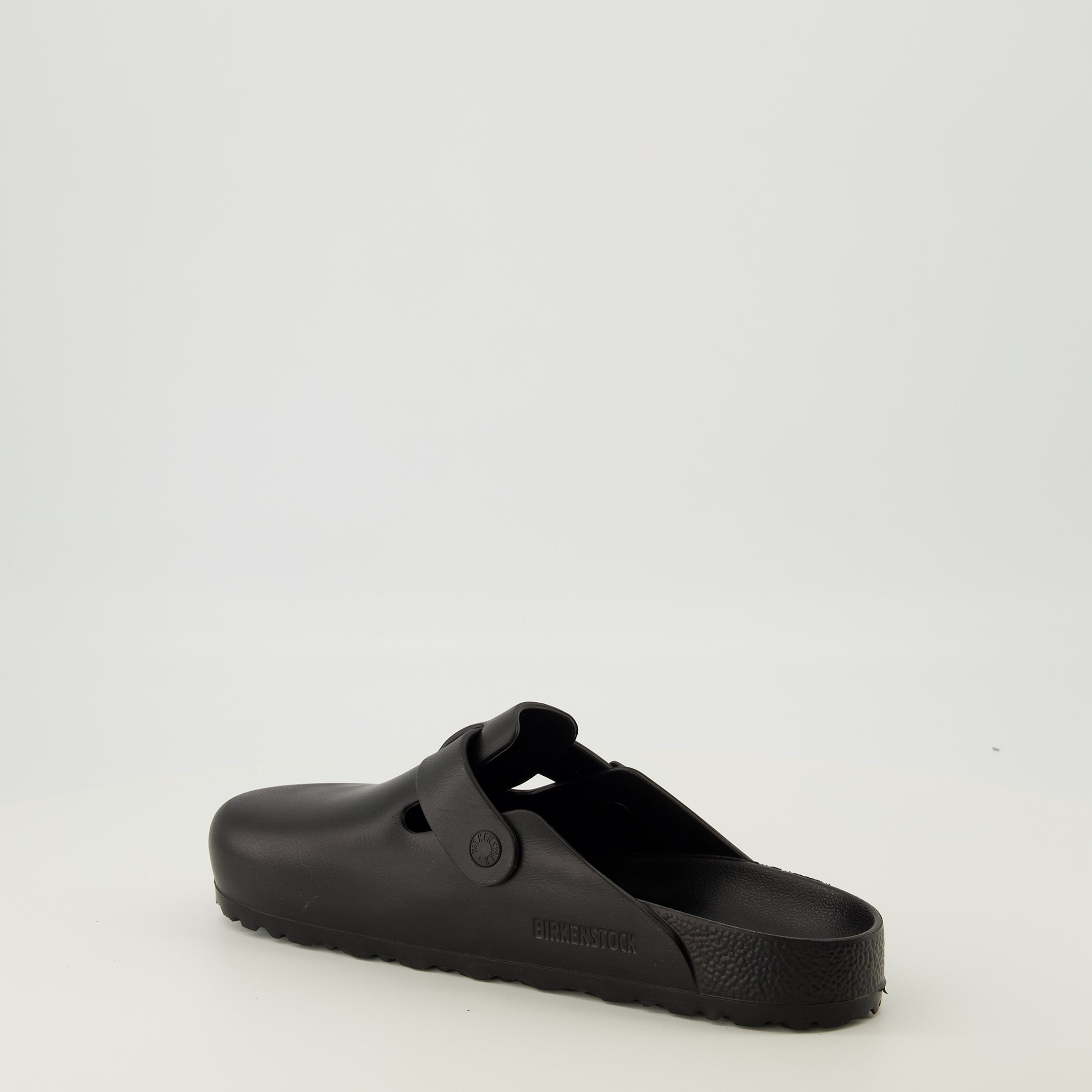 Image de l'article Mules Boston en EVA de la marque Birkenstock pour Homme - Saison Automne-Hiver 2025 - Vue trois quarts arrière droite
