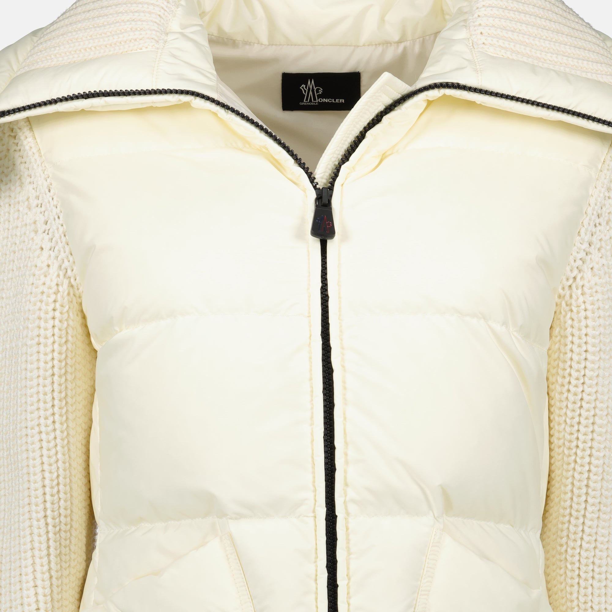 Image de l'article Cardigan zippé en laine blanc de la marque Moncler Grenoble pour Femme - Saison Automne-Hiver 2025 - Vue détaillée_2