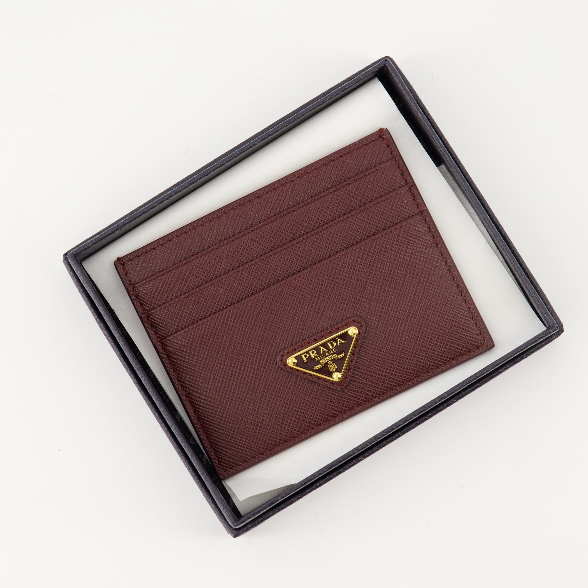 Image of the Prada Women's Saffiano Leather Card Holder - Fall-Winter 2025 - Detailed View_2