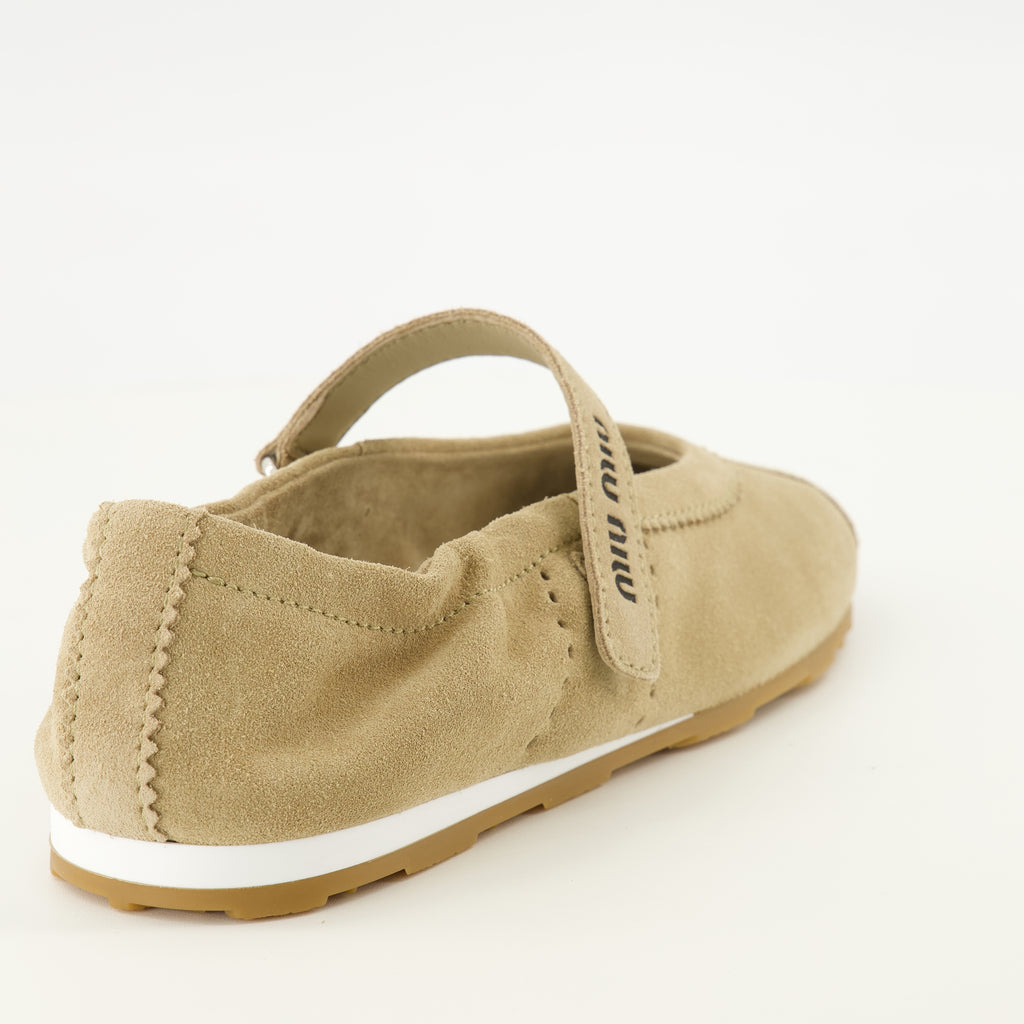 Chaussures plates Plume Ballet Flats em Camurça Bege Miu Miu Beige Femme