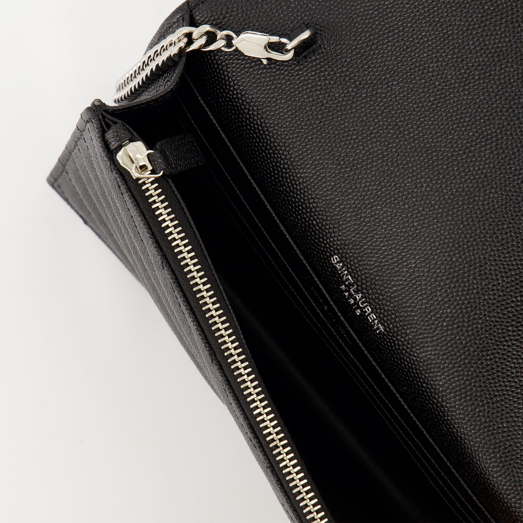 Petite maroquinerie チェーンエンベロープウォレット Saint Laurent Noir Femme