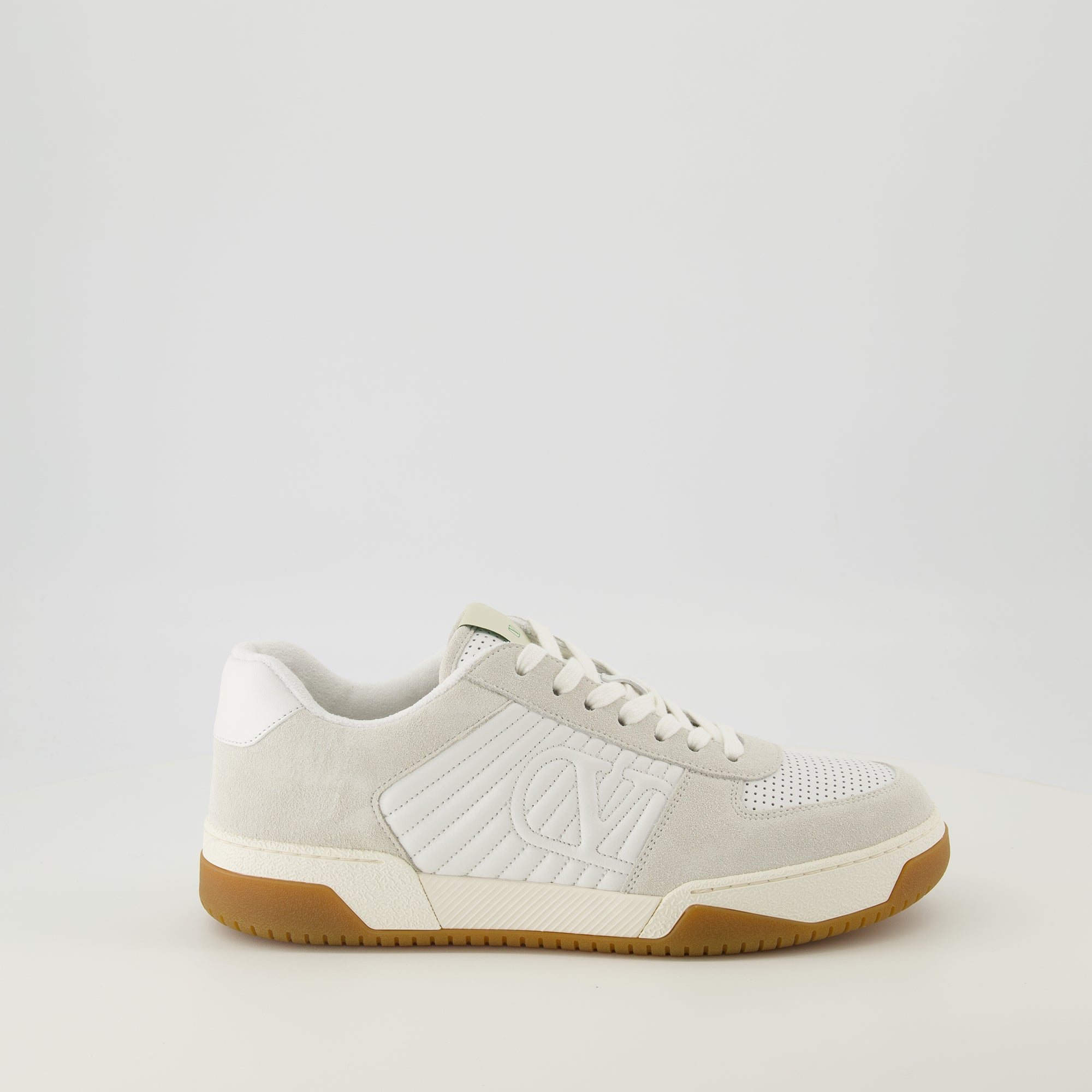 Image de l'article Baskets Sparry blanche de la marque Valentino Garavani pour Homme - Saison Printemps-Été 2026 - Vue latérale droite