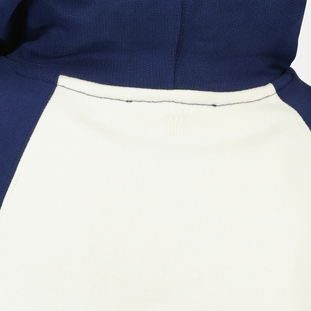 Imagem do sweat com capuz AMI de coração em algodão da marca Ami PARIS para Unisex - Temporada Primavera-Verão 2026 - Vista Detalhada_2