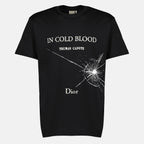 Immagine dell'articolo T-shirt nera con ricamo Book Cover in cotone del marchio Dior per Uomo - Stagione Primavera-Estate 2026 - Vista Frontale