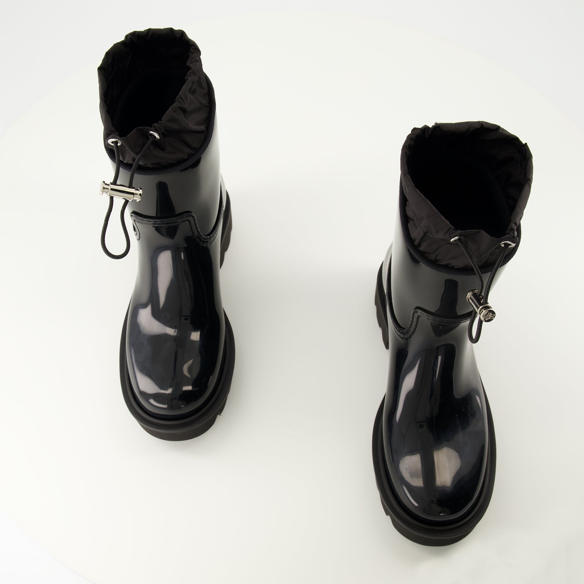 Image de l'article Bottines Kickstream noir de la marque Moncler pour Femme - Saison Printemps-Été 2026 - Vue de dessus paire de chaussure