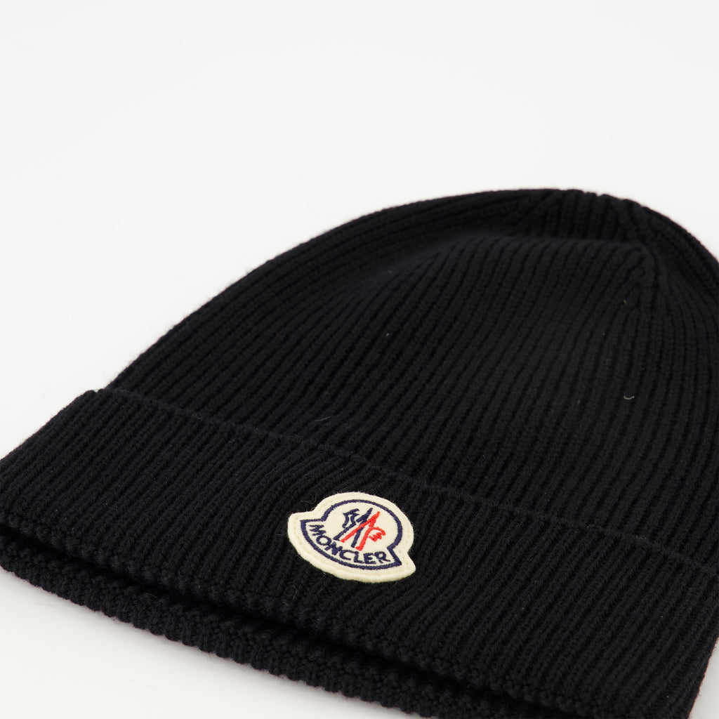 Image of the Moncler Men's Wool Beanie - Fall-Winter 2025 - Detailed View_2