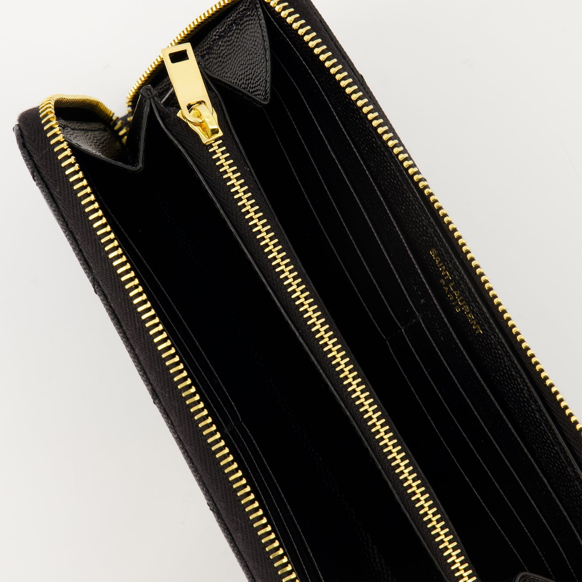 女性用サンローランのカサンドルウォレットの画像 - 秋冬2025シーズン - 詳細ビュー_2