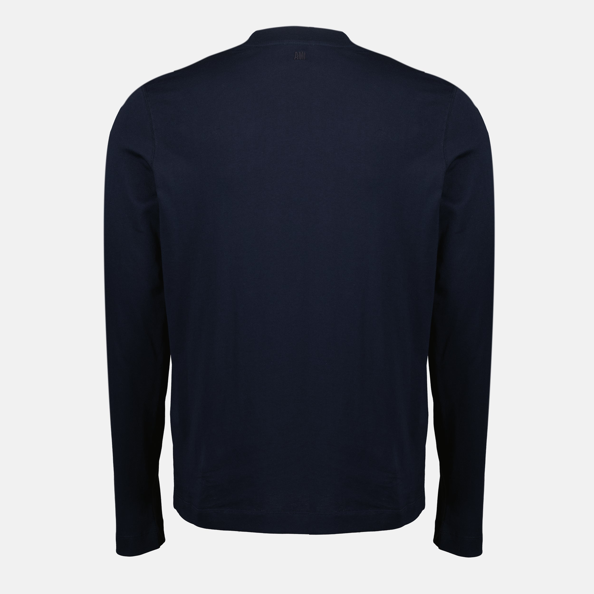 Image of the long-sleeve T-shirt 'Ami de cœur' by Ami PARIS for Unisex - Fall-Winter 2025 - Detailed View 2