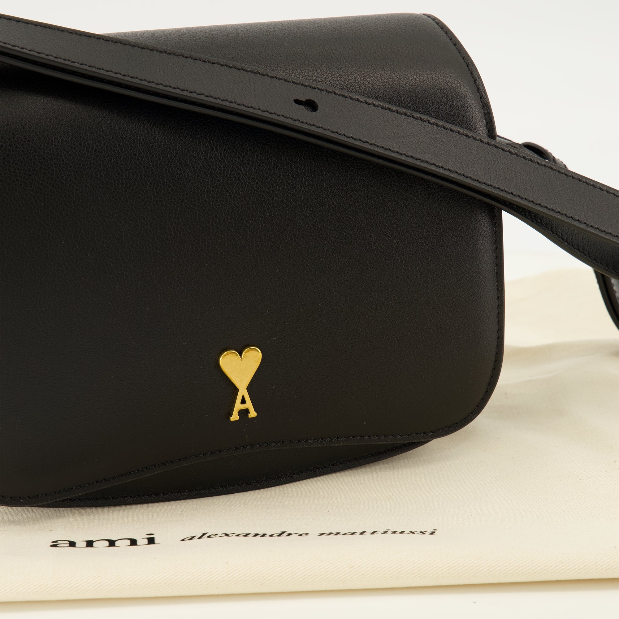 Sacs bandoulière Sac Paris Paris en cuir noir Ami PARIS Noir Unisexe