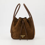 Image de l'article Mini sac seau Darling de la marque Prada pour Femme - Saison Automne-Hiver 2025 - Vue de Face