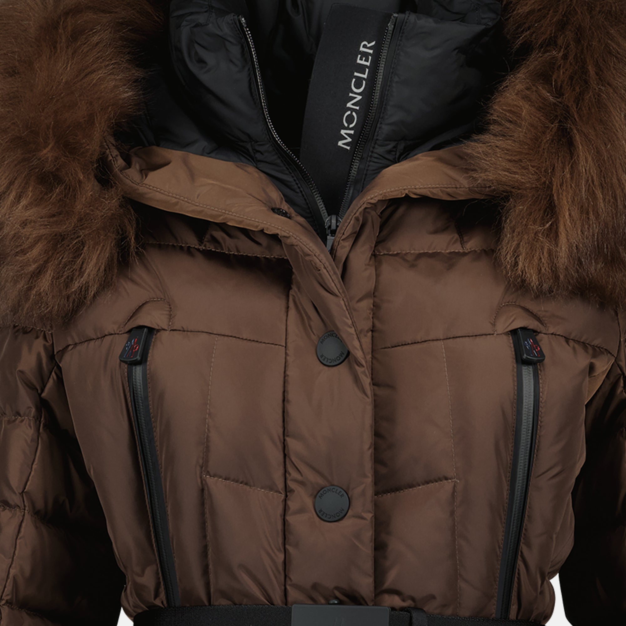 Image de l'article Doudoune Beverley marron de la marque Moncler Grenoble pour Femme - Saison Automne-Hiver 2025 - Vue détaillée_1