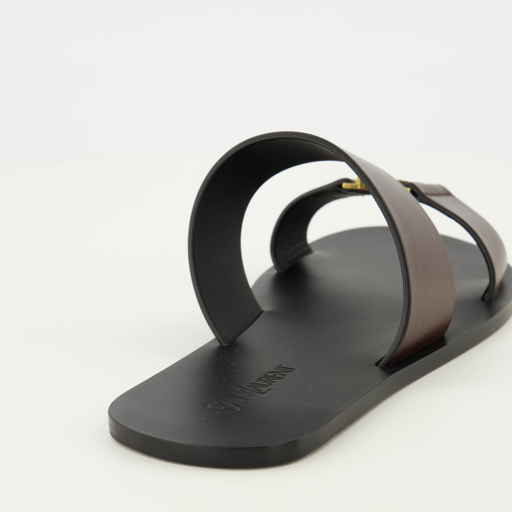 Image de l'article Sandales Babylone marron de la marque Saint Laurent pour Homme - Saison Printemps-Été 2026 - Vue arrière