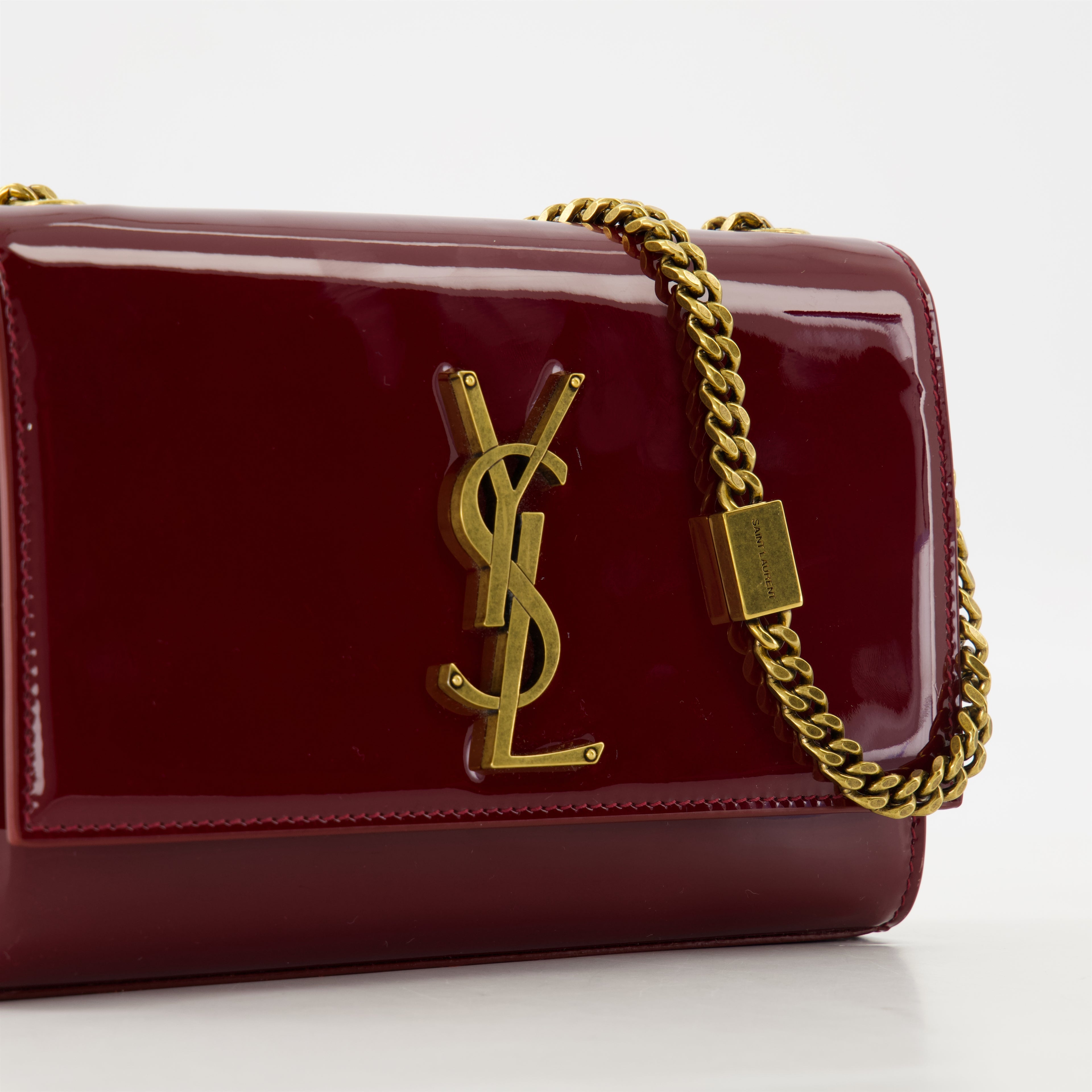 Sacs bandoulière Sac Kate en cuir Saint Laurent Bordeaux Femme