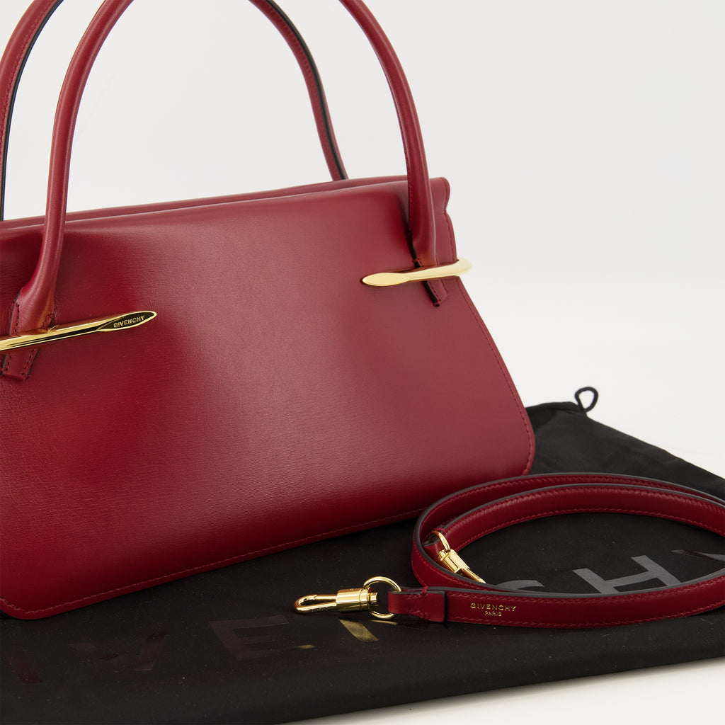 Image of the Givenchy Pinch medium bordeaux bag for Women - Spring-Summer 2026 - Detailed View_2