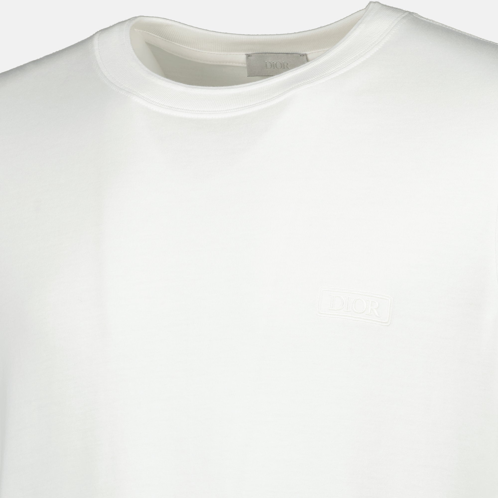 Imagem da t-shirt branca Dior Icons da marca Dior para Homem - Outono-Inverno 2025 - Vista Detalhada 1