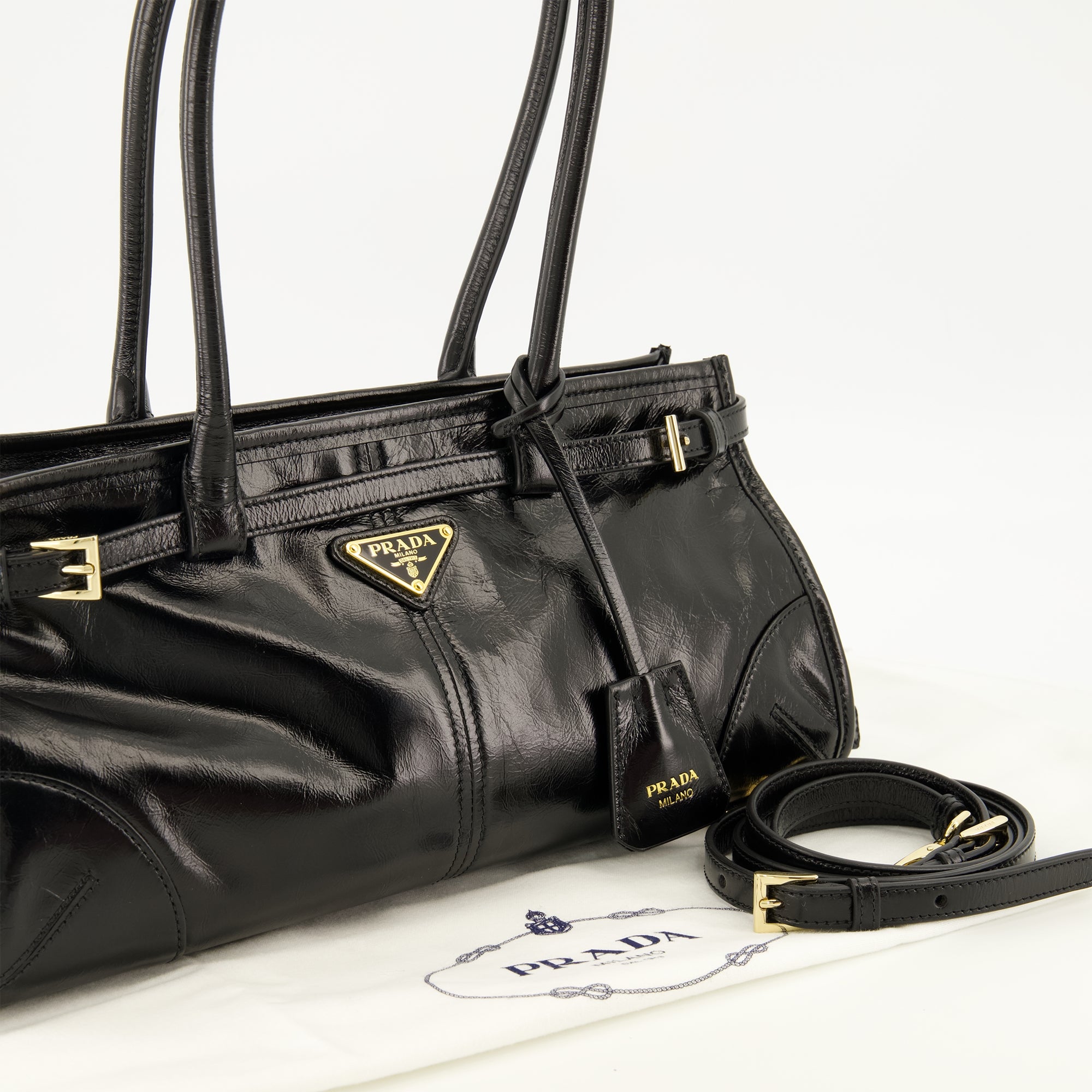 Sacs à main et épaule ボニー ミディアム レザー バッグ ブラック Prada Noir Femme