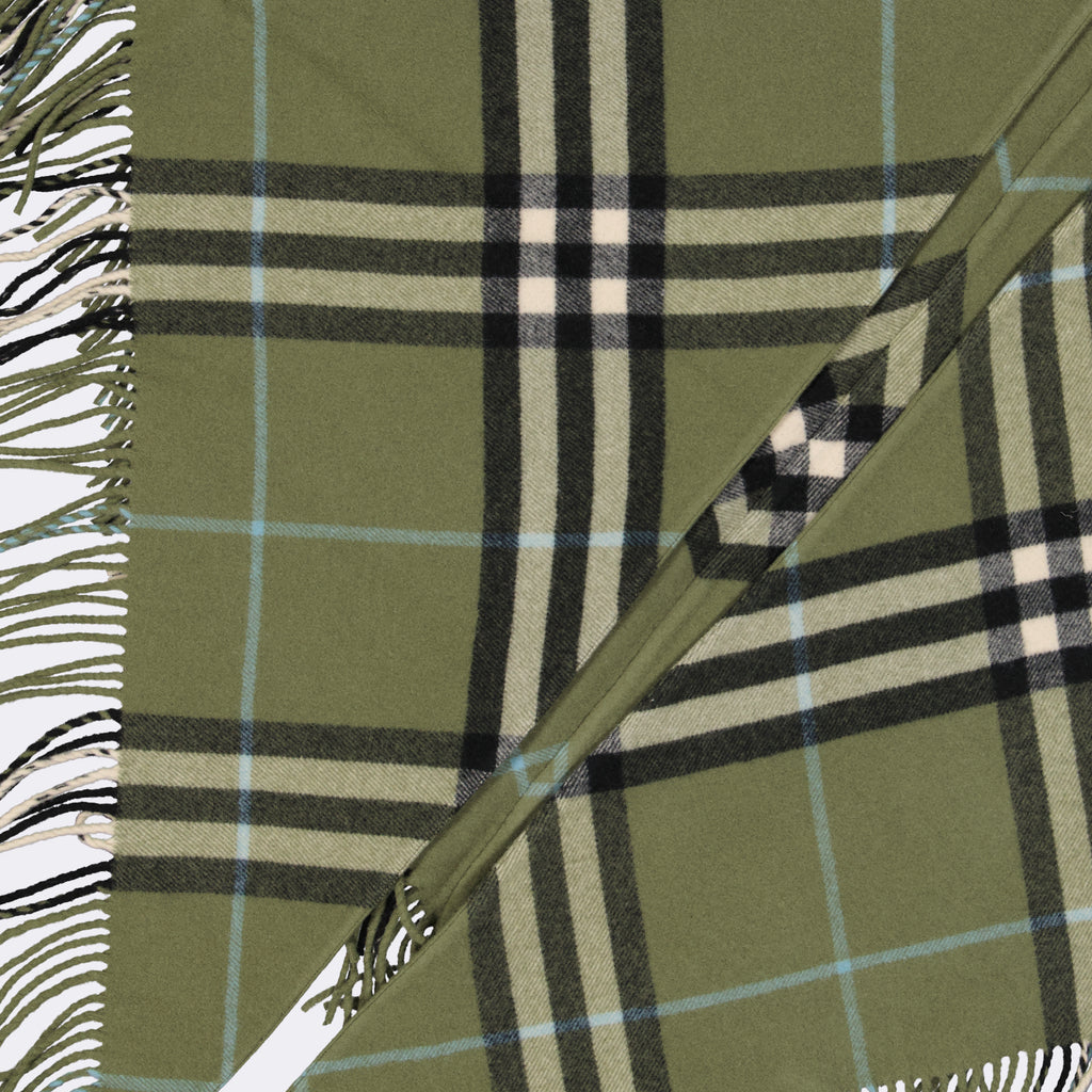 Vestes Poncho à carreaux Burberry Vert Unisexe