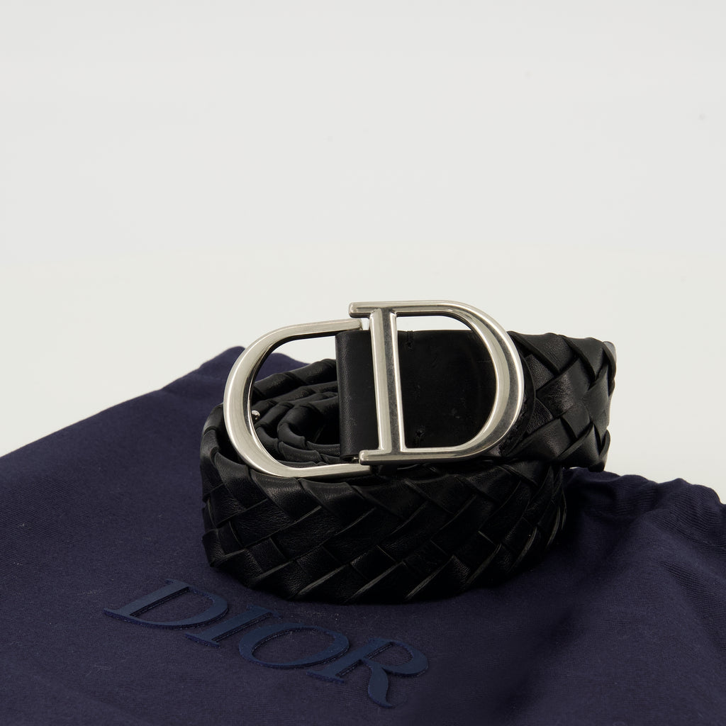 Image of the article Black woven CD belt by Dior for Men - Spring-Summer 2026 - Detailed View 3