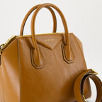 핸드백 및 숄더백 Sac Antigona en cuir Givenchy 갈색 Femme