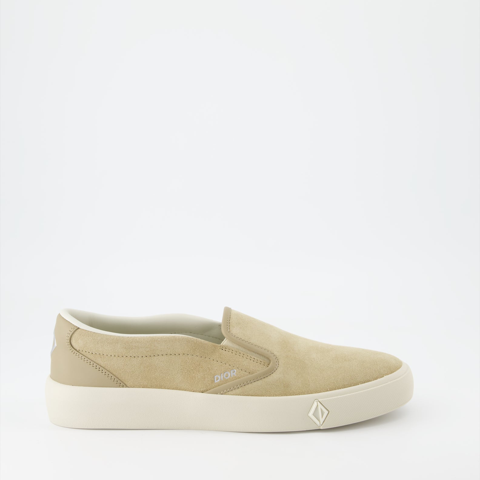 Baskets Slip-On B101