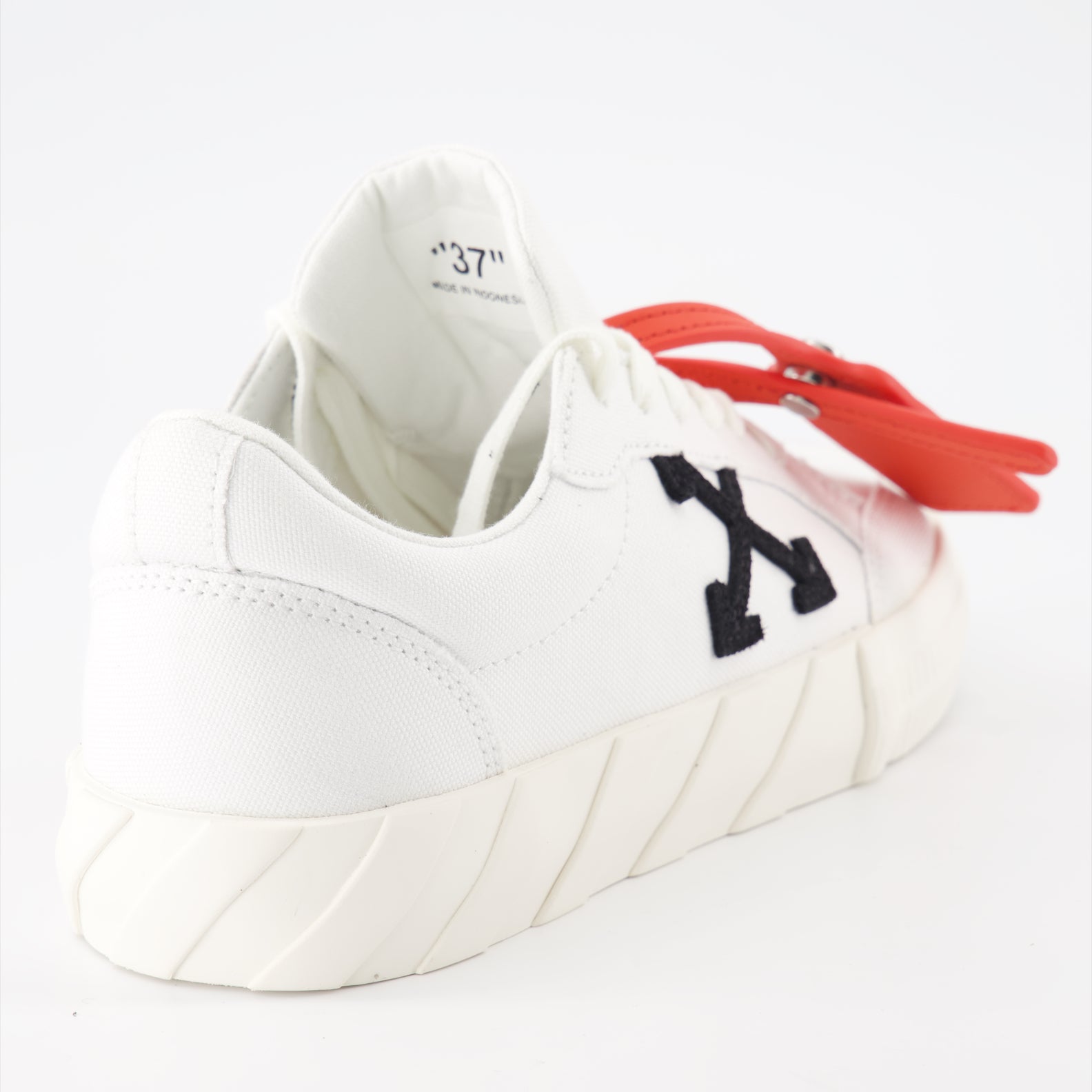スニーカー 加硫スニーカー Off-White 白 女性